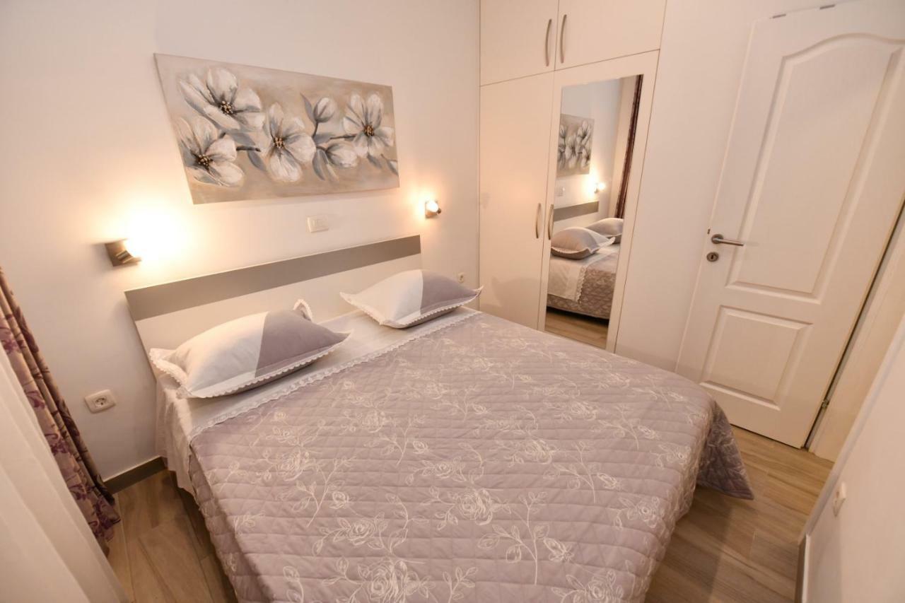 Apartment Cecilija Sinj Esterno foto